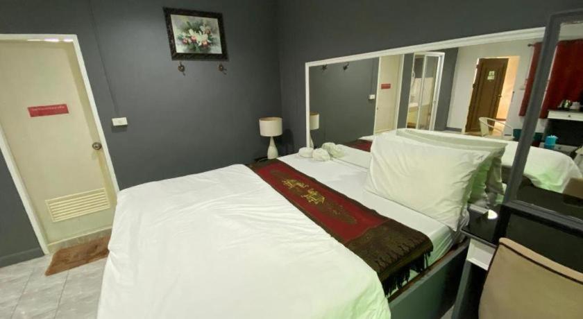 Kacha Resort Bangkok Exterior foto