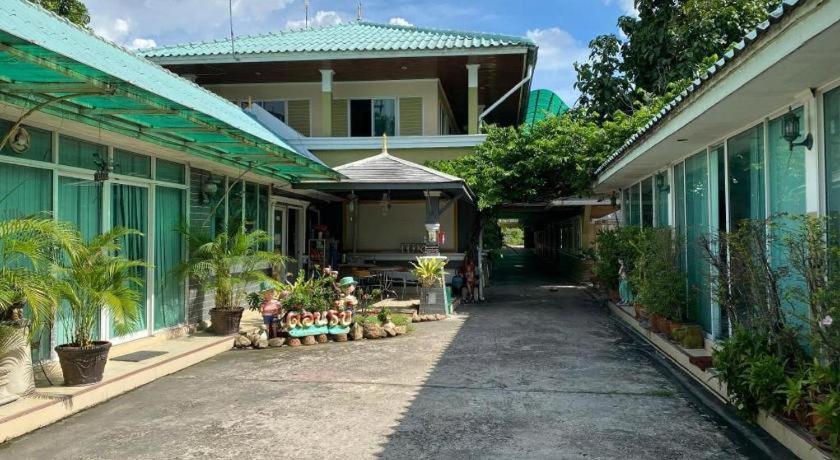 Kacha Resort Bangkok Exterior foto
